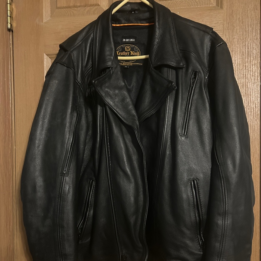 Men's Black Jacket